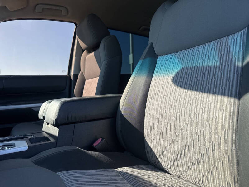 2014 Toyota Tundra SR5