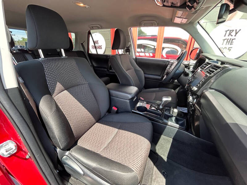 2024 Toyota 4Runner TRD Off-Road