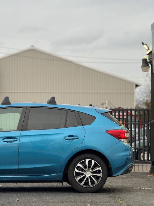 2017 Subaru Impreza 2.0i