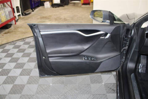 2015 Tesla Model S