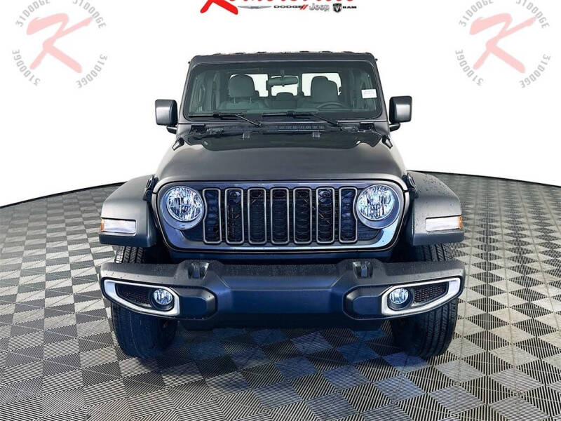 2026 Jeep Gladiator Sport