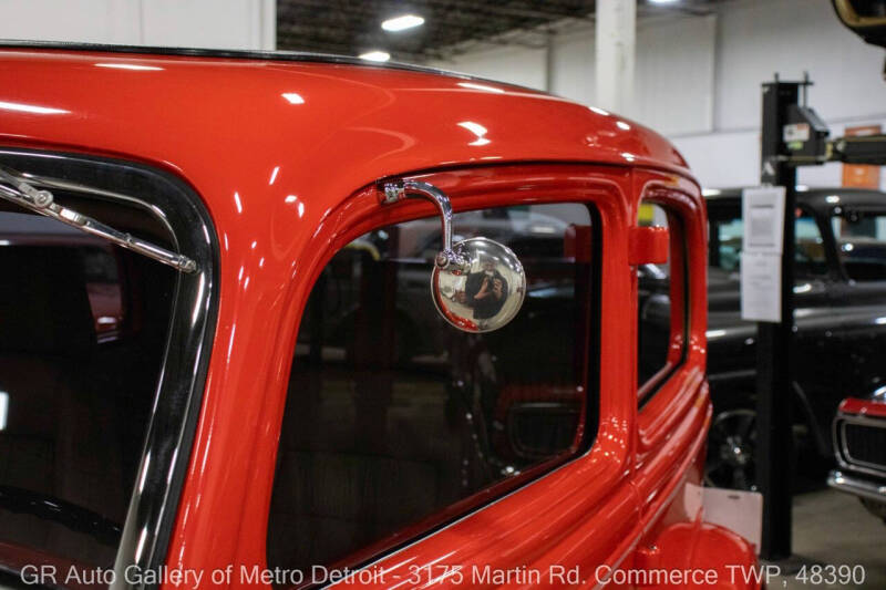 1934 Ford Tudor