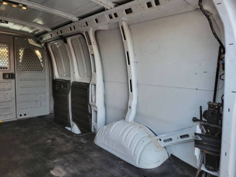 2017 GMC Savana 2500