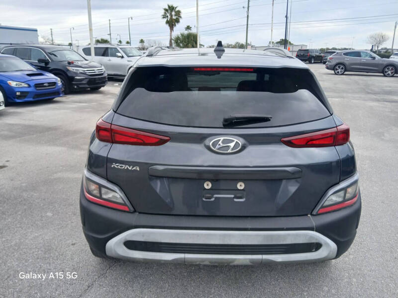 2022 Hyundai Kona SEL