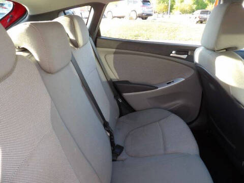 2012 Hyundai Accent GS