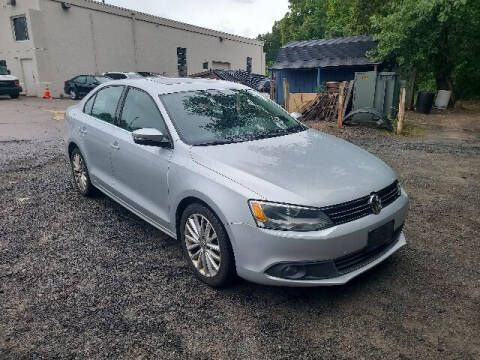 2012 Volkswagen Jetta for sale at BETTER BUYS AUTO INC in East Windsor CT