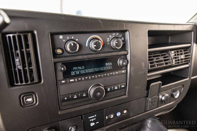 2022 Chevrolet Express 2500