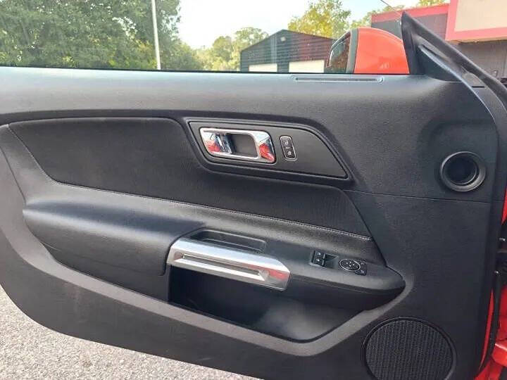 2016 Ford Mustang V6