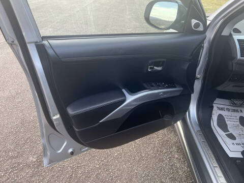 2011 Mitsubishi Outlander XLS