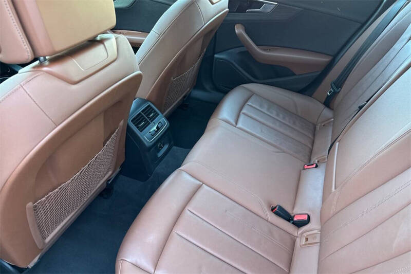 2021 Audi A4 quattro Premium 40 TFSI