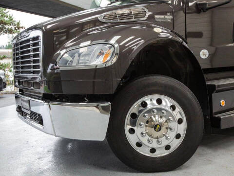 2018 Freightliner M2 106