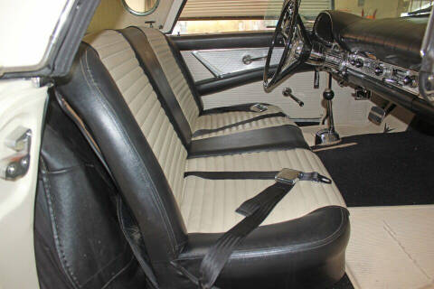 1957 Ford Thunderbird