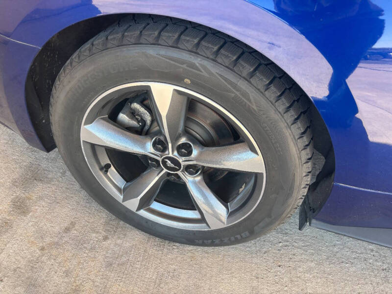 2016 Ford Mustang V6