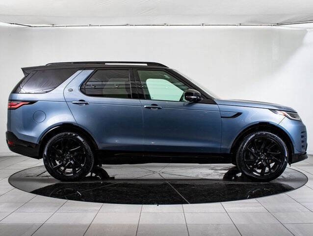 2023 Land Rover Discovery P300 S R-Dynamic