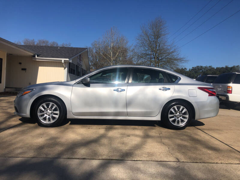 2016 Nissan Altima for sale at H3 Auto Group in Huntsville TX