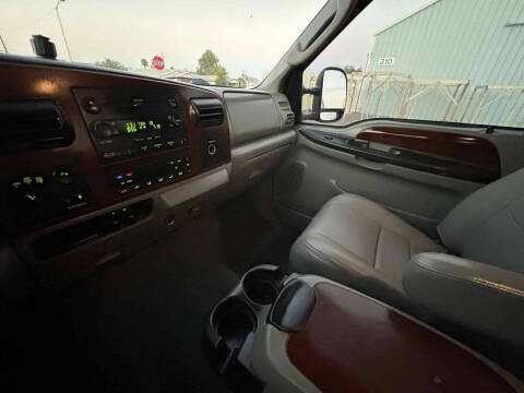 2005 Ford F-350 Super Duty Lariat