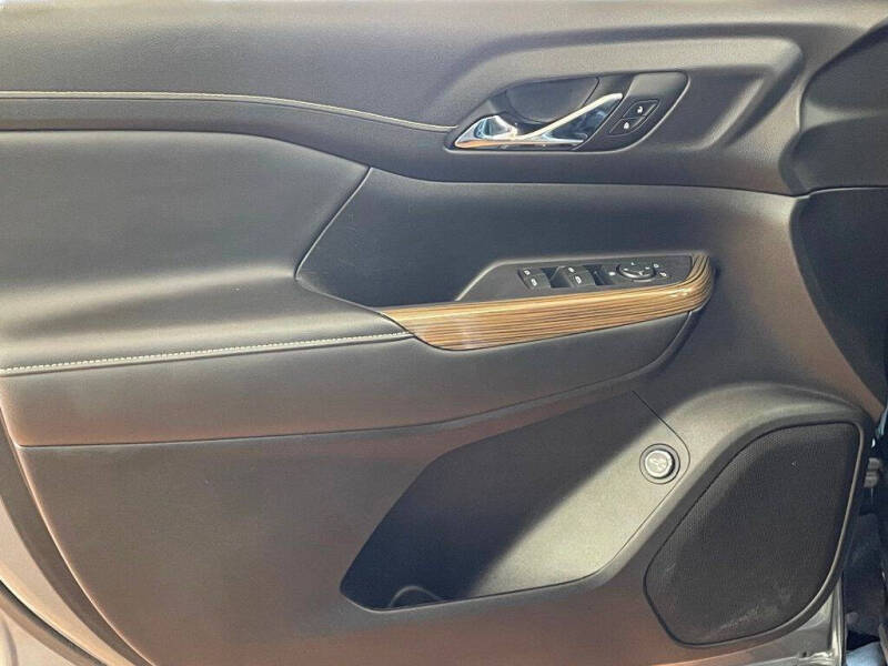 2022 GMC Acadia SLE