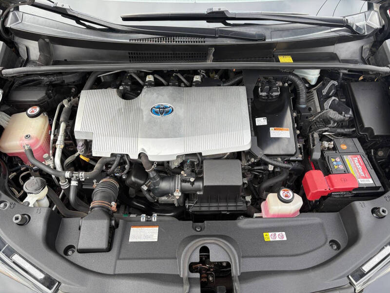 2017 Toyota Prius Three Touring