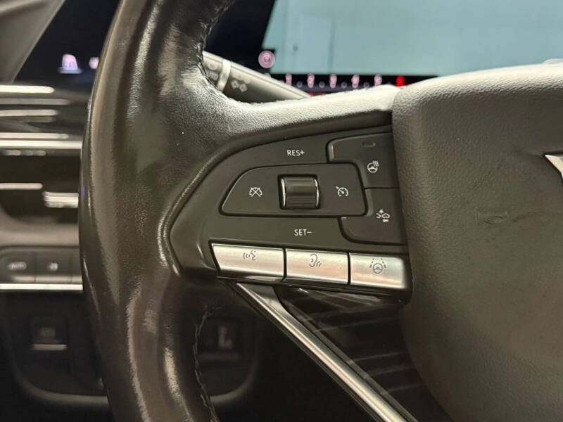 2023 Cadillac Escalade Sport