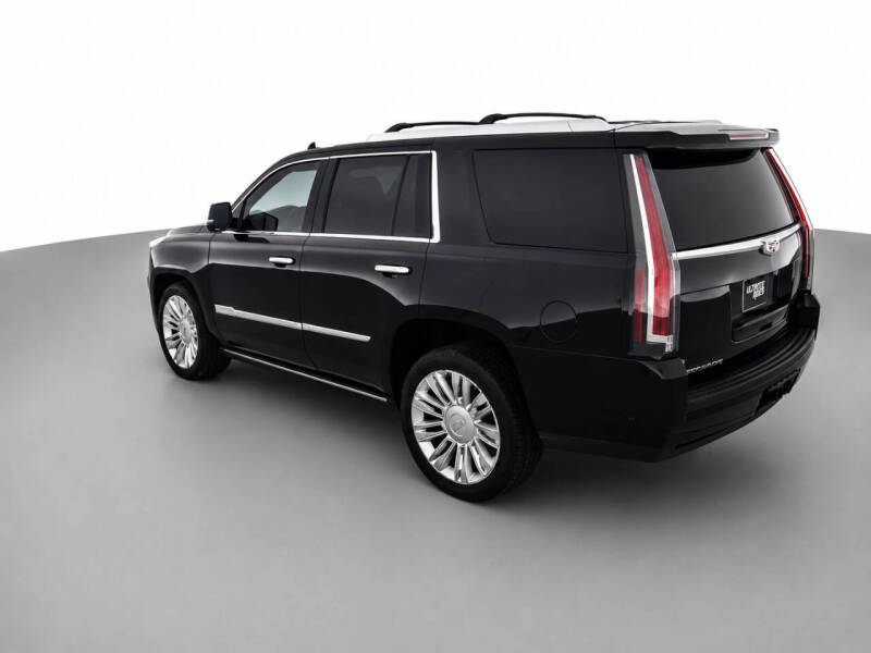 2017 Cadillac Escalade Platinum