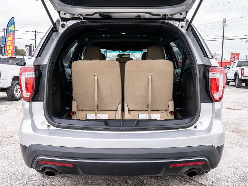 2016 Ford Explorer