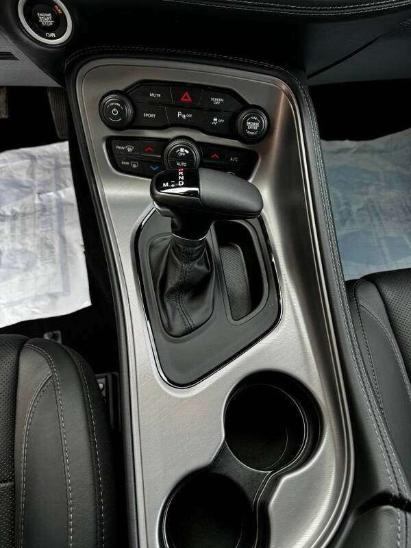 2023 Dodge Challenger SXT