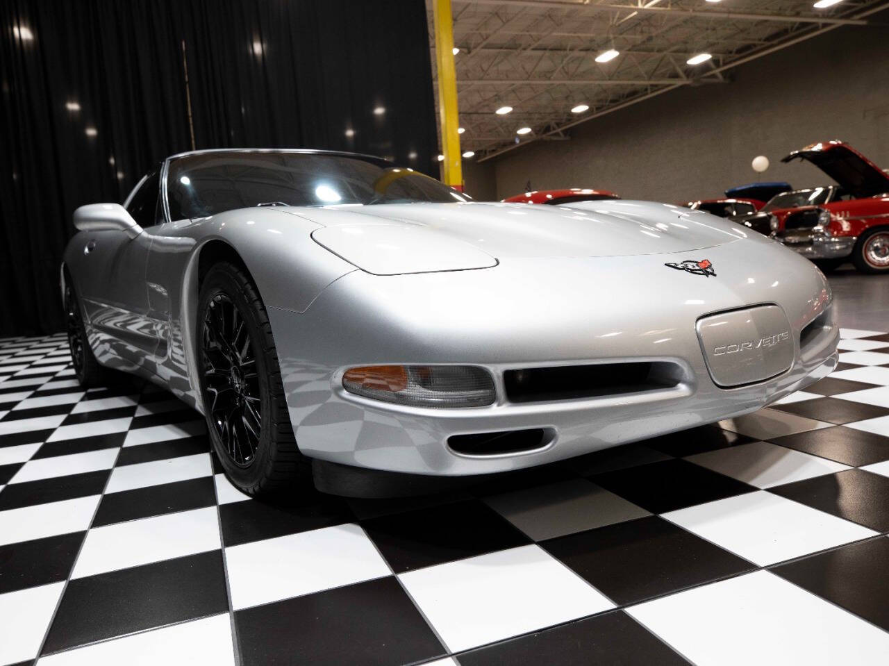 2004 Chevrolet Corvette 14