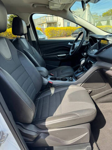 2016 Ford Escape SE