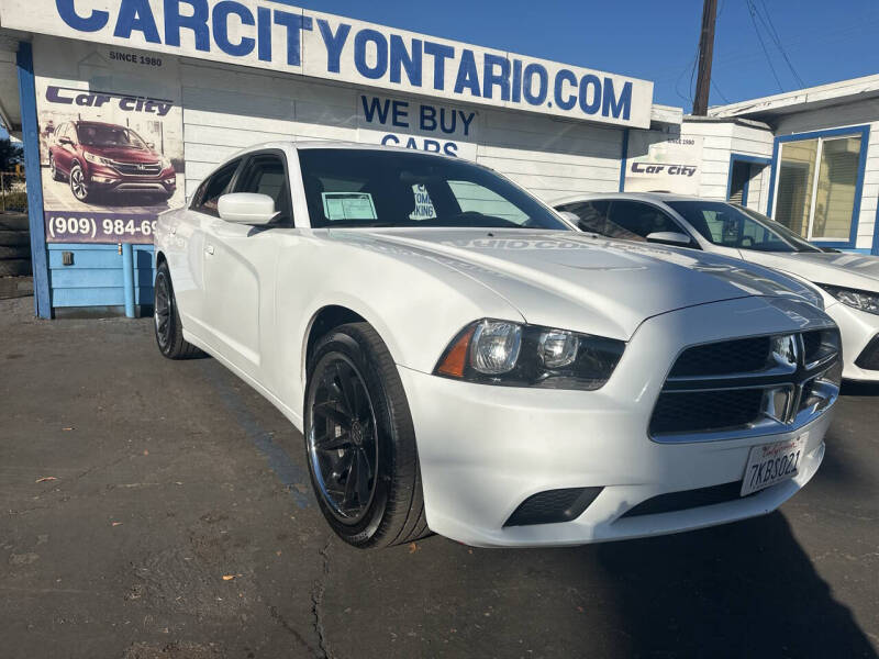 2014 Dodge Charger SE photo 4