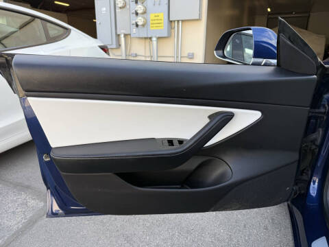 2019 Tesla Model 3 Standard Range Plus