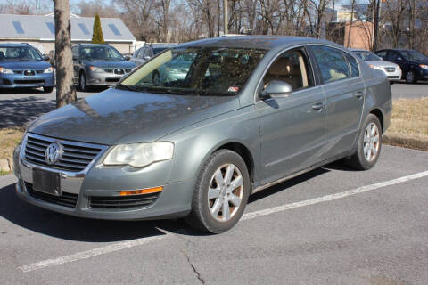 2007 Volkswagen Passat for sale at Auto Bahn Motors in Winchester VA