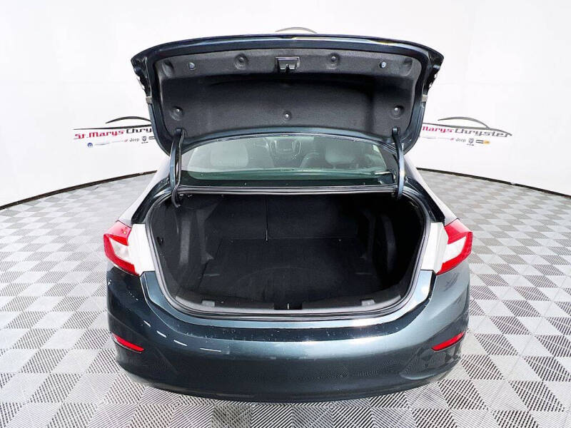 2017 Chevrolet Cruze LT Auto