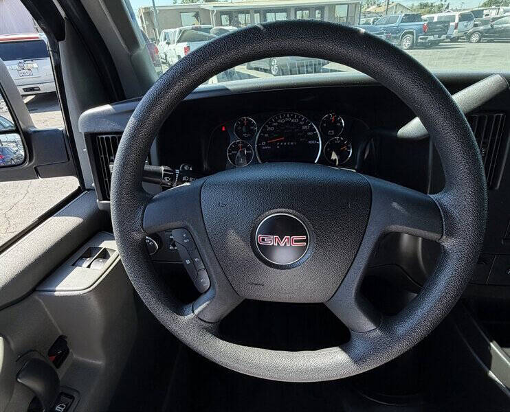 2017 GMC Savana 2500