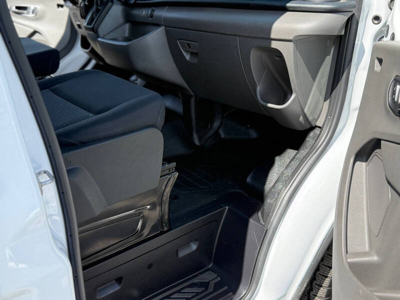 2024 Ford Transit 250