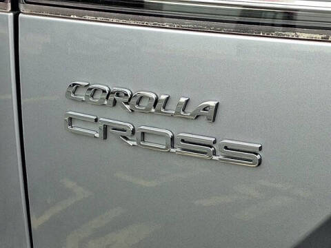 2024 Toyota Corolla Cross XLE