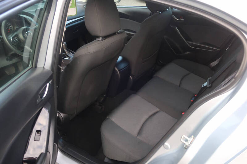 2018 Mazda MAZDA3 Sport