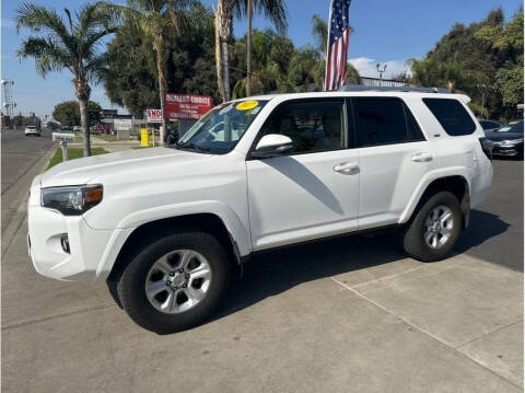 2017 Toyota 4Runner for sale at Dealers Choice Inc in Farmersville CA