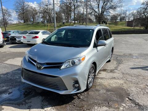 2019 Toyota Sienna for sale at Import Auto Connection in Nashville TN