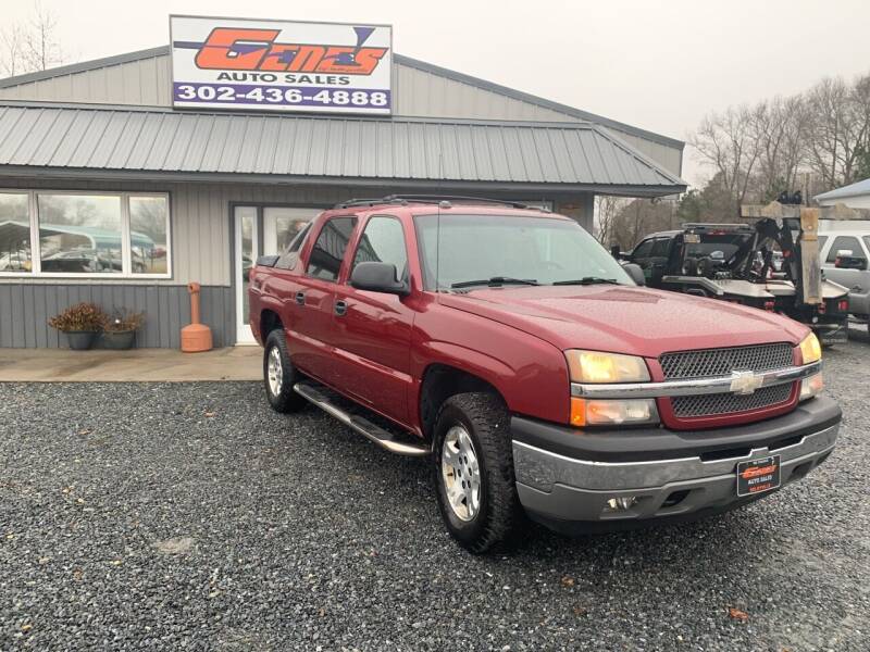 2005 Chevrolet Avalanche for sale at GENE'S AUTO SALES in Selbyville DE