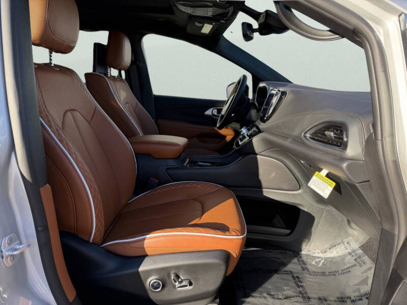 2026 Chrysler Pacifica Pinnacle