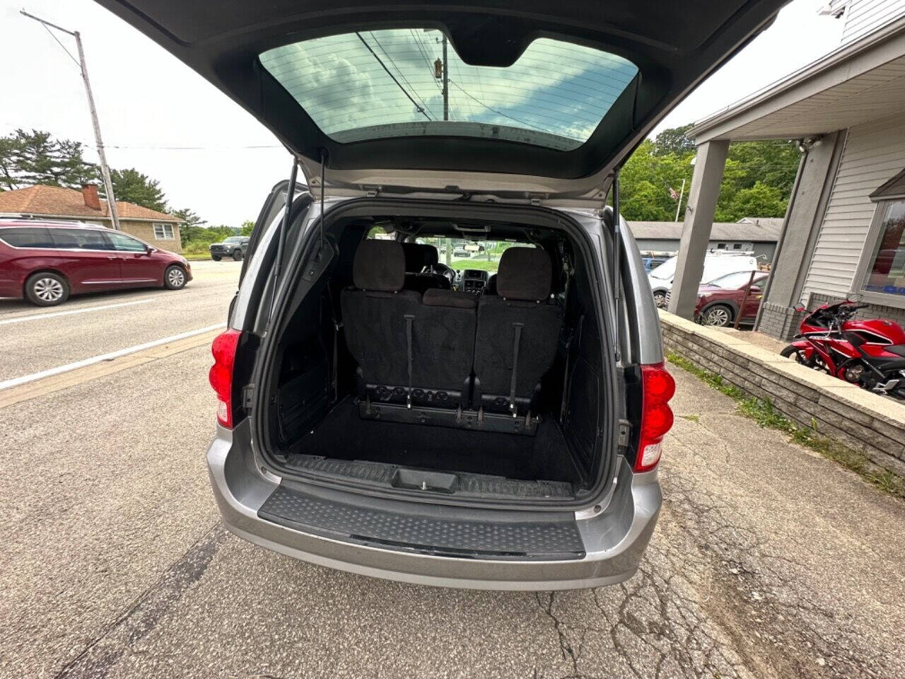 2014 Dodge Grand Caravan for sale at 2k Auto in Jeannette, PA