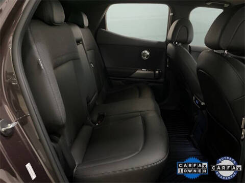 2024 Genesis GV60 Standard