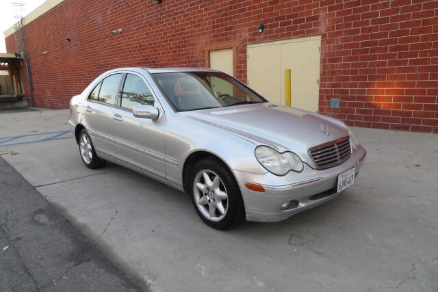 2003 Mercedes-Benz C-Class for sale at The Car Vendor LLC in Bellflower, CA