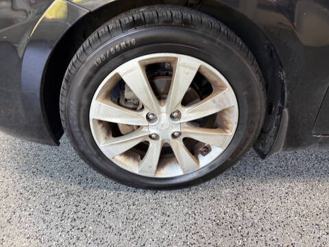 2012 Hyundai Accent SE