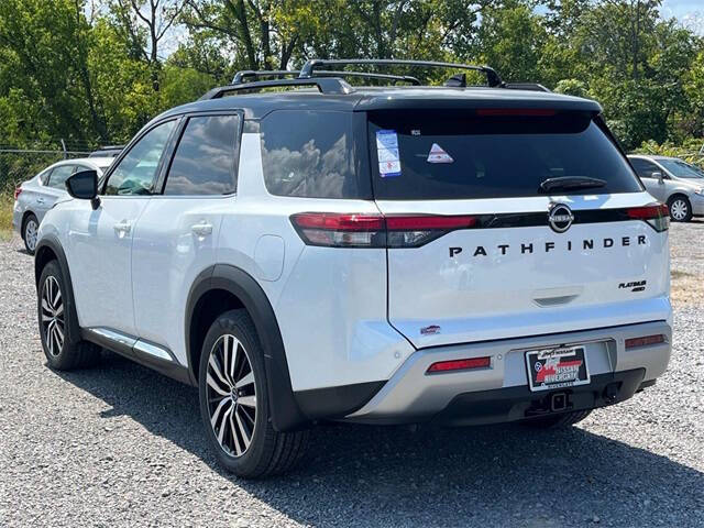 2025 Nissan Pathfinder Platinum