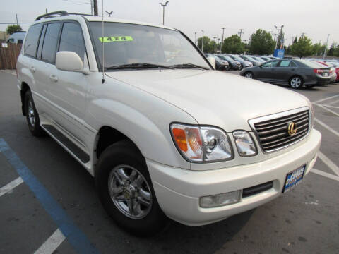 2002 Lexus LX 470 for sale at Choice Auto & Truck in Sacramento CA
