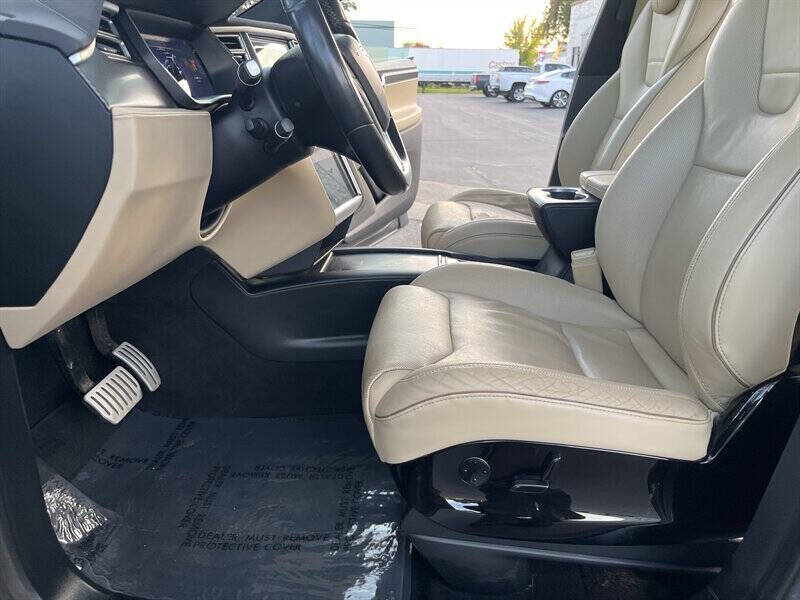 2016 Tesla Model X P90D