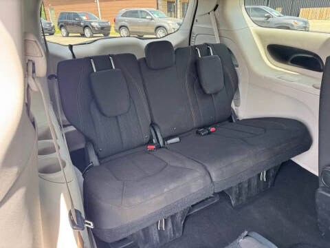 2017 Chrysler Pacifica Touring