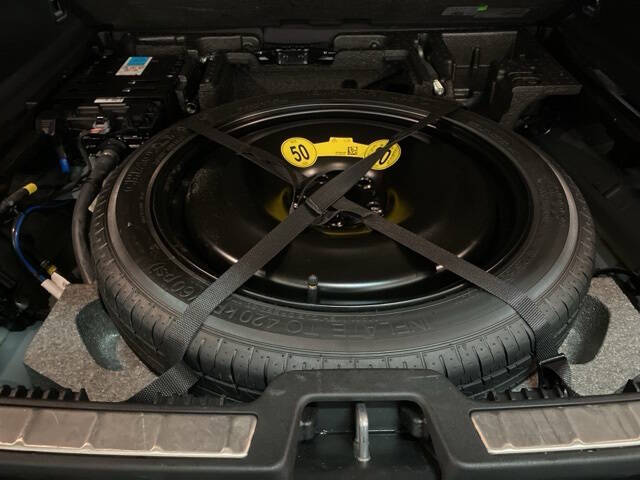 2025 Volvo XC60 B5 Plus Dark Theme