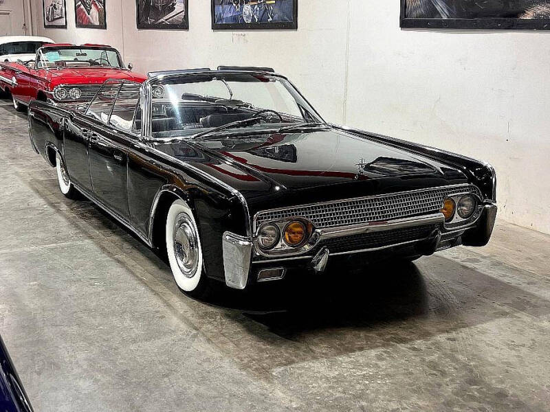 1961 Lincoln Continental